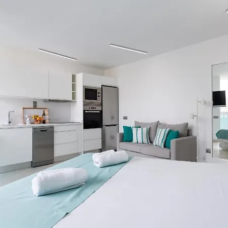 Apartment Ferienwohnung Fur 2 Personen Ca 26 Qm In Palmas De Gran Canaria, Gran Canaria Nordkuste Gran Canaria - B61062